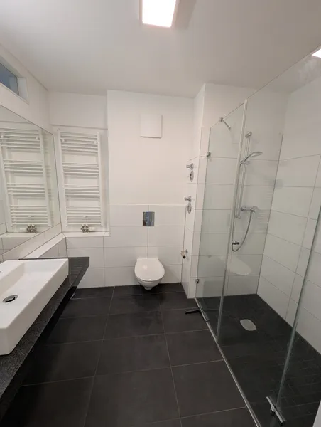 1-Zimmer-Wohnung in Köpenick: Voll möbliert, mit Balkon & bezugsfertig ab sofort — photo 1